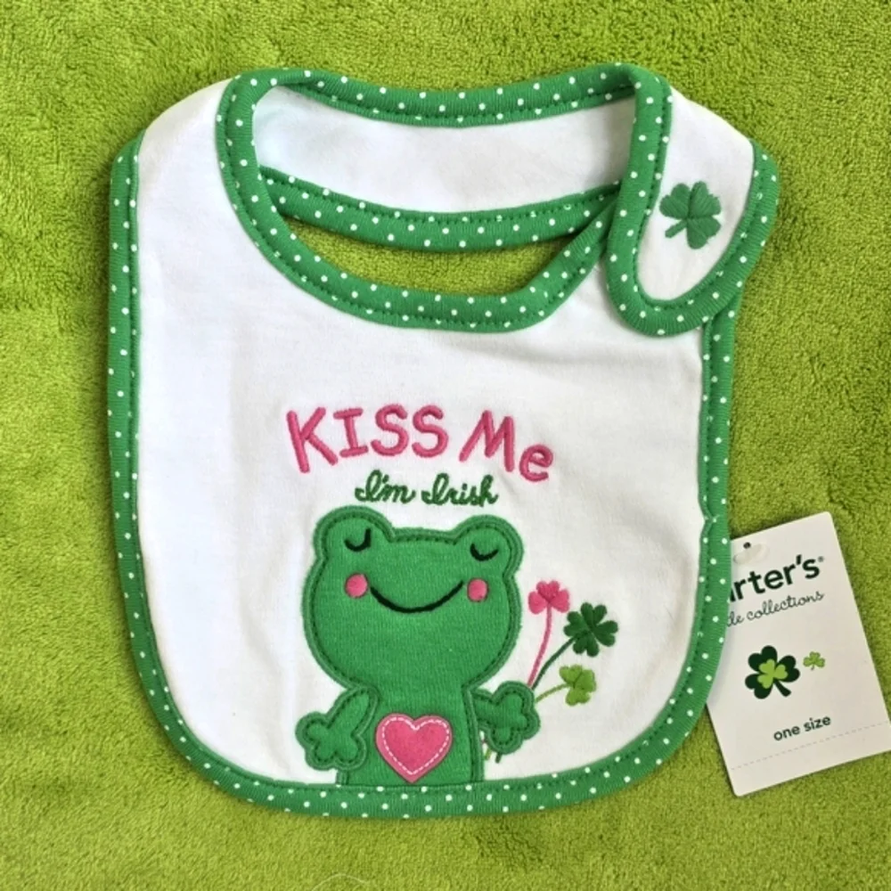 NWT - ST PATRICK'S DAY - Baby Girls BIB 🐸 Carter’s 